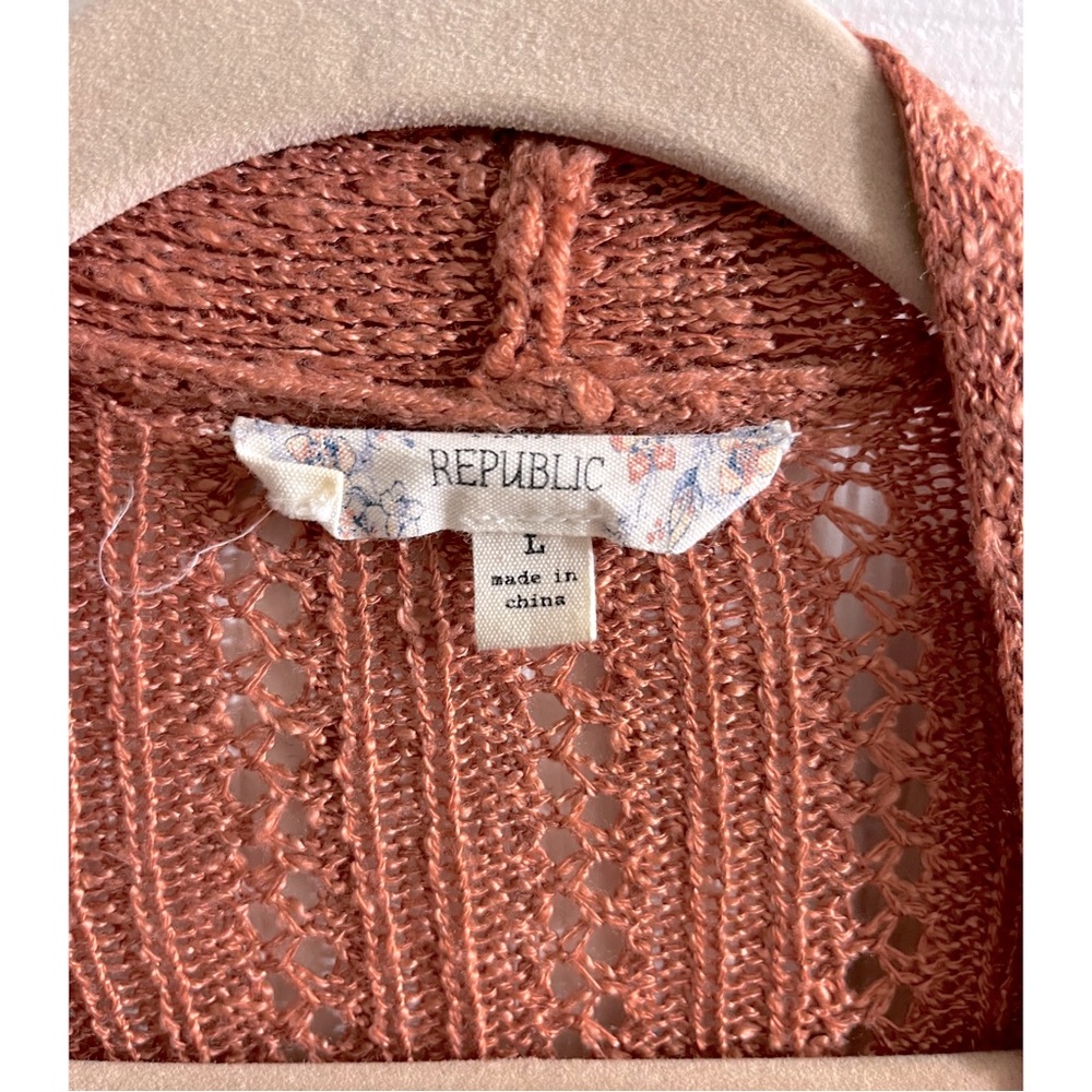 💫Republic brand Knit Crochet Long Sleeve Coral Color Cardigan Sweater (L)💫 - Picture 6 of 6